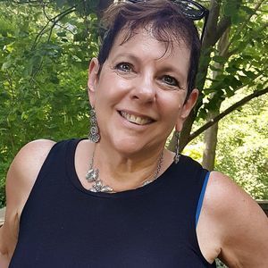 Meet your Posher, Sharon